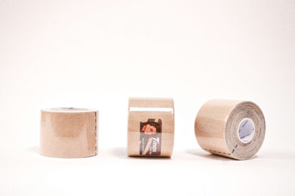 КИНЕЗИО ТЕЙП TMAX FACE TAPE ХЛОПОК 5 СМ X 5 М БЕЖЕВЫЙ ФОТО-4