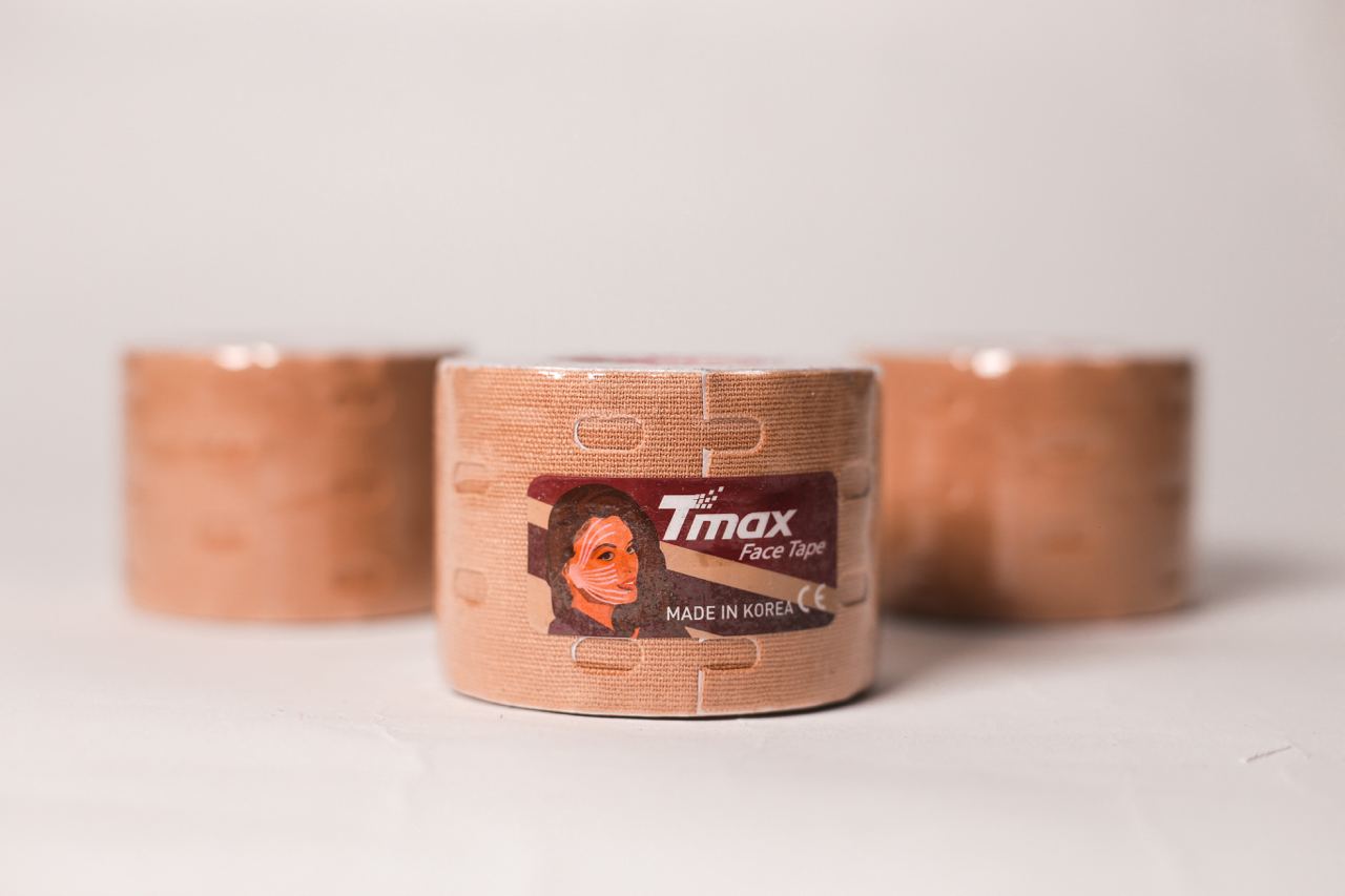 ТЕЙП ПЕРФОРИРОВАННЫЙ TMAX FACE PUNCH TAPE ХЛОПОК 5 СМ X 5 М БЕЖЕВЫЙ - КАРТИНКА-1 КИНЕЗИО ТЕЙП ПЕРФОРИРОВАННЫЙ TMAX FACE PUNCH TAPE ХЛОПОК 5 СМ X 5 М БЕЖЕВЫЙ - ФОТО-1