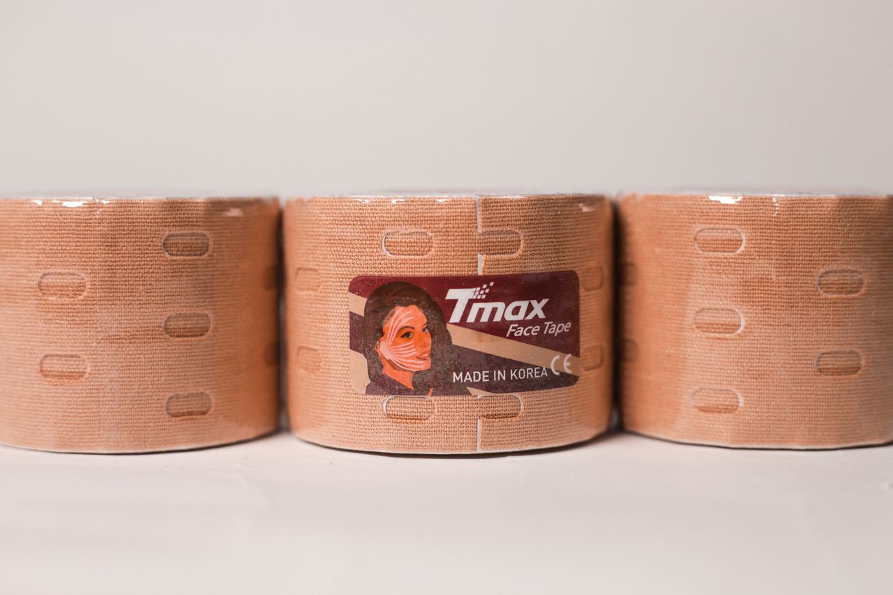 ТЕЙП ПЕРФОРИРОВАННЫЙ TMAX FACE PUNCH TAPE ХЛОПОК 5 СМ X 5 М БЕЖЕВЫЙ - КАРТИНКА-4 КИНЕЗИО ТЕЙП ПЕРФОРИРОВАННЫЙ TMAX FACE PUNCH TAPE ХЛОПОК 5 СМ X 5 М БЕЖЕВЫЙ - ФОТО-4